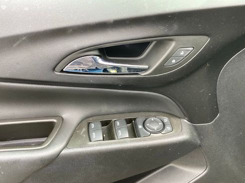 Used 2023 Chevrolet Equinox LT AWD/4WD image 14