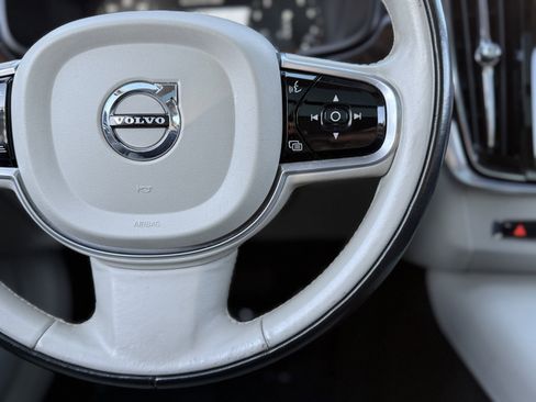 Used 2018 Volvo S90 T5 Momentum w/ Convenience Package image 26