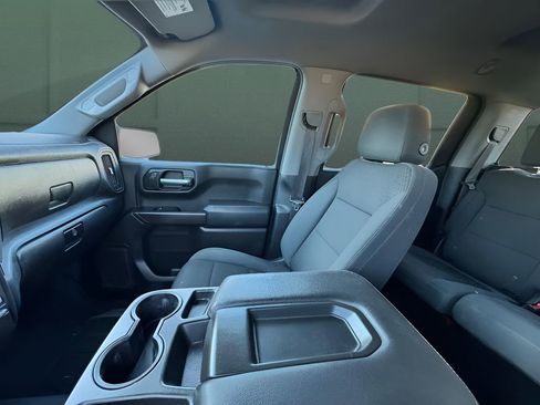 Used 2020 Chevrolet Silverado 1500 Custom w/ Custom Value Package image 25