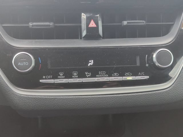 Used 2025 Toyota Corolla LE FWD image 25