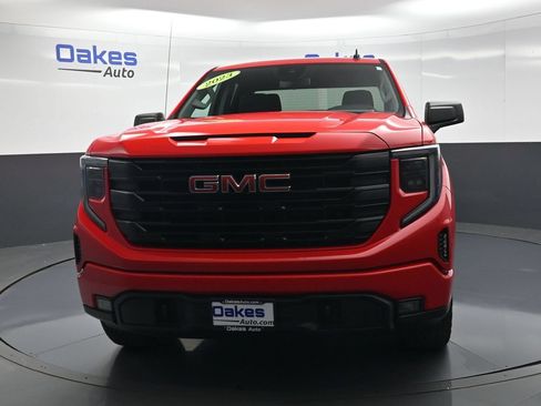 Used 2023 GMC Sierra 1500 Elevation AWD/4WD image 3