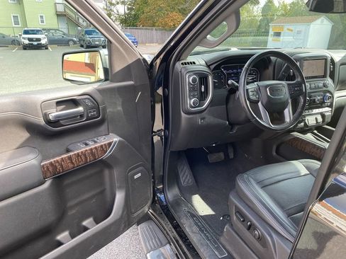 Used 2019 GMC Sierra 1500 Denali w/ Driver Alert Package II image 10