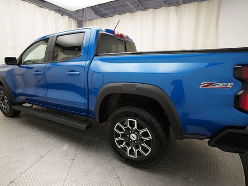 Used 2024 Chevrolet Colorado Z71 w/ Z71 Convenience Package 2 AWD/4WD image 32