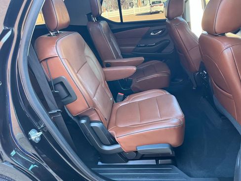 Used 2018 Chevrolet Traverse High Country AWD/4WD image 16