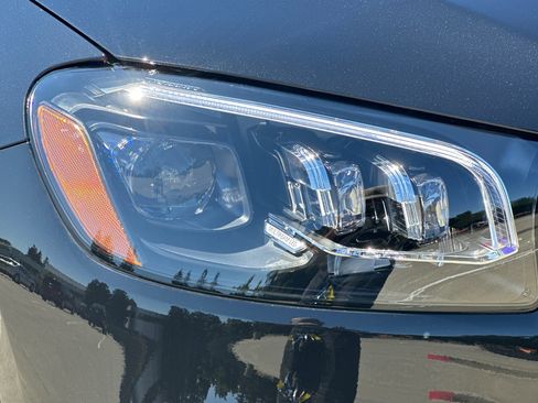 New 2025 Mercedes-Benz GLS 450 4MATIC image 10