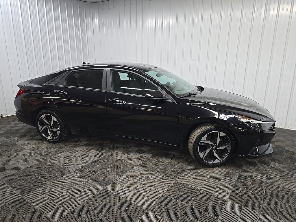 Used 2023 Hyundai Elantra SEL w/ Convenience Package FWD image 1