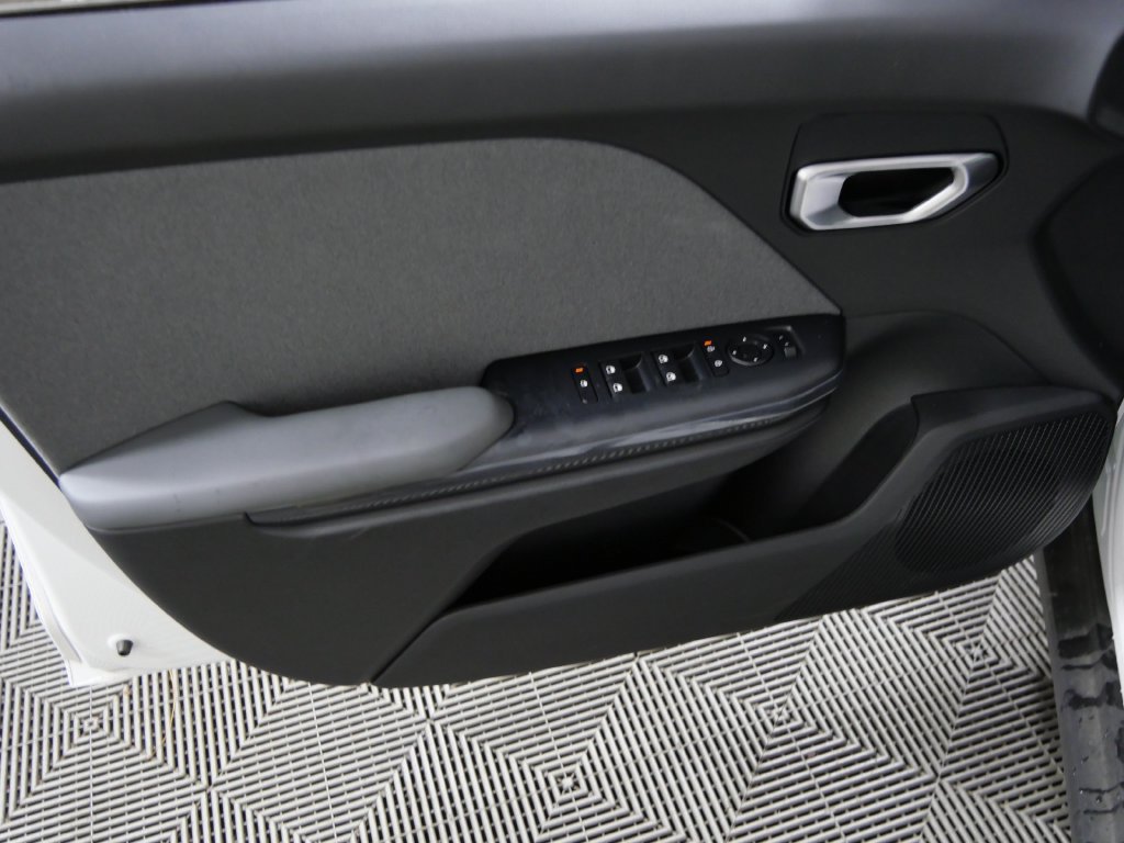 Used 2025 Kia K4 EX FWD image 14
