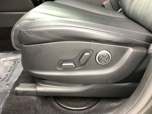 Used 2024 Genesis GV80 2.5T image 25