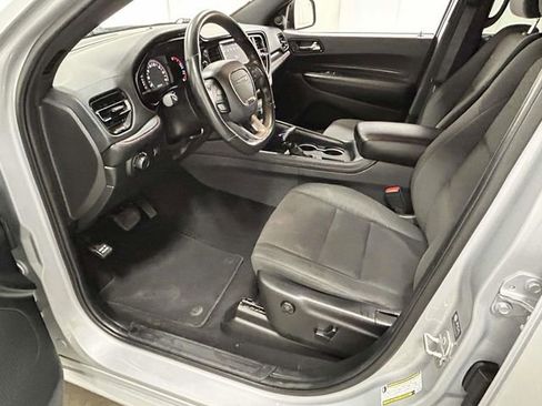 Used 2023 Dodge Durango GT RWD image 11
