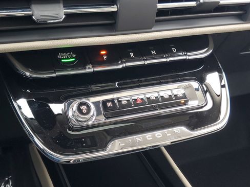 New 2026 Lincoln Corsair Premiere image 22