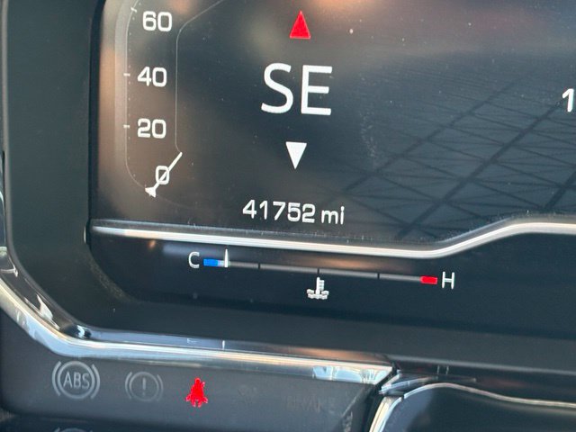Used 2025 GMC Sierra 1500 SLT AWD/4WD image 4