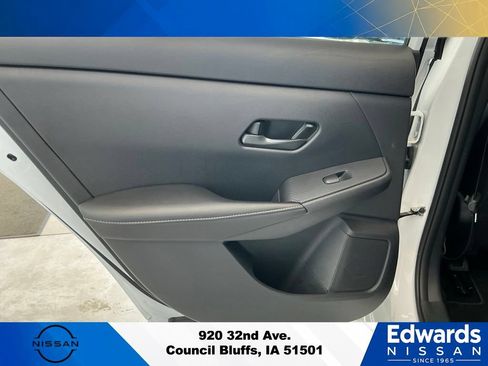 Used 2025 Nissan Sentra SV w/ All-Weather Package FWD image 10