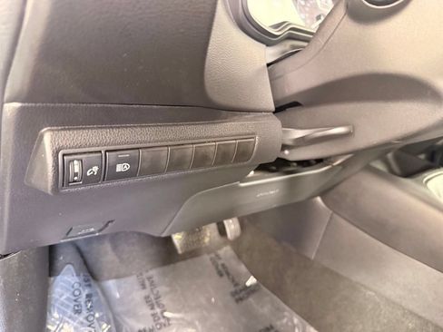 Used 2025 Toyota Corolla LE FWD image 26