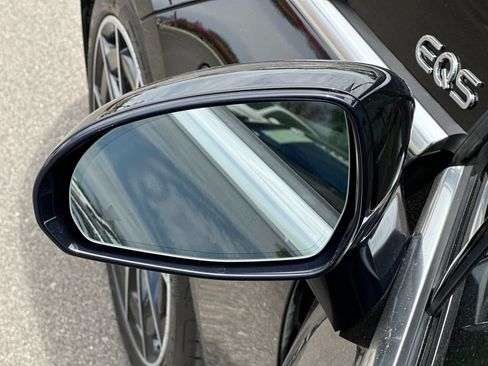 Certified 2023 Mercedes-Benz EQS 580 4MATIC Sedan image 10