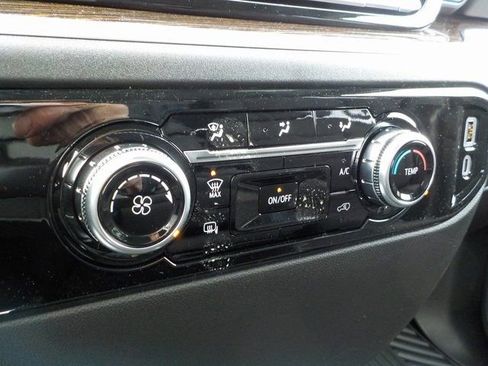 New 2026 GMC Sierra 3500 SLE image 35