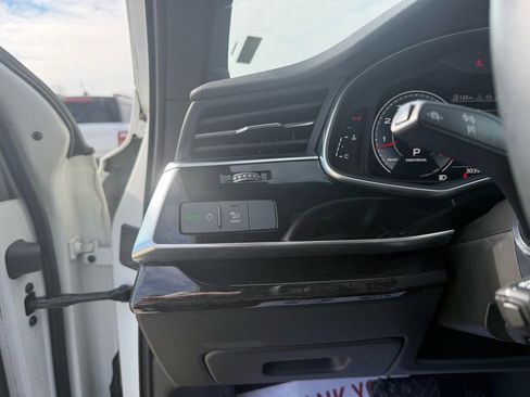 Used 2025 Audi Q7 3.0T Premium Plus image 21