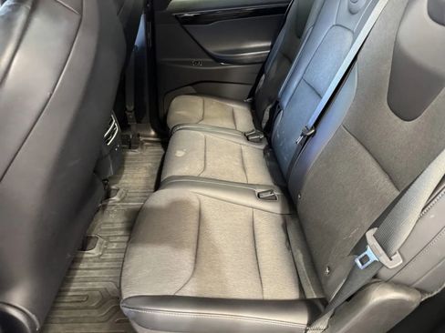 Used 2018 Tesla Model X 75D image 8