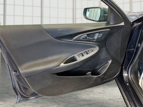 Used 2023 Chevrolet Malibu LT FWD image 18