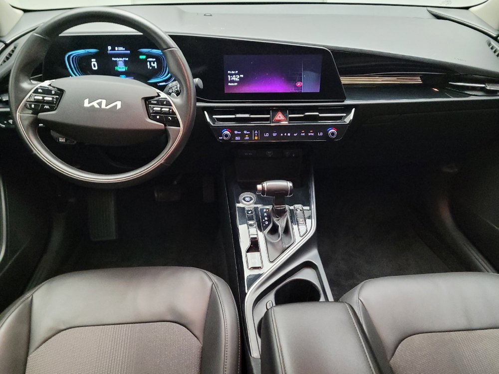 Used 2023 Kia Niro EX FWD image 22