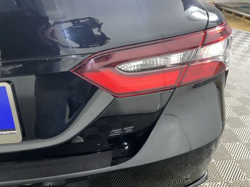 Used 2024 Toyota Camry SE image 12