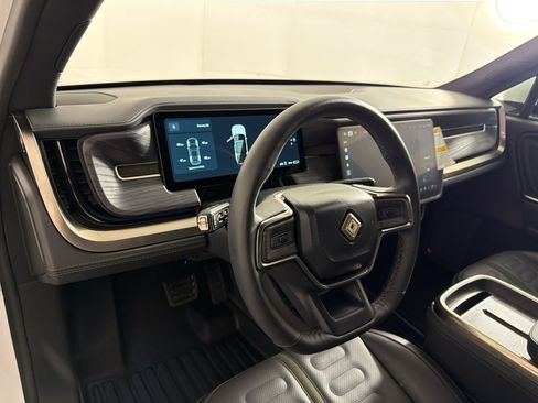 Used 2025 Rivian R1S Adventure AWD/4WD image 4