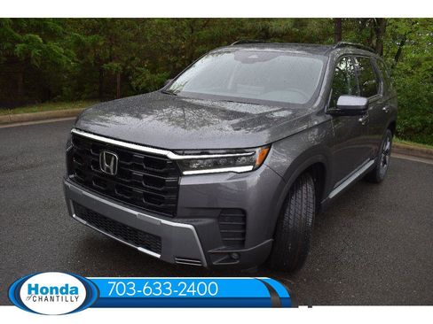 New 2026 Honda Pilot Touring image 3