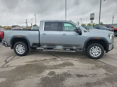 Used 2024 GMC Sierra 2500 SLT w/ SLT Premium Package AWD/4WD image 4