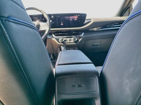 Used 2026 Buick Envista Sport Touring w/ Convenience I Package FWD image 19
