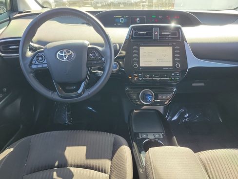 Used 2022 Toyota Prius Prime LE FWD image 9