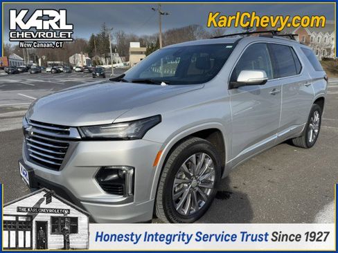 Certified 2022 Chevrolet Traverse Premier w/ LPO, Floor Liner Package image 1