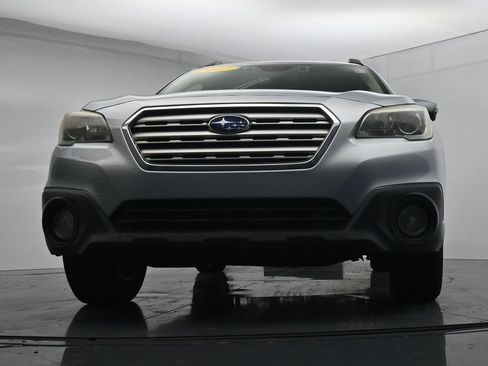 Used 2017 Subaru Outback 2.5i Premium AWD/4WD image 33