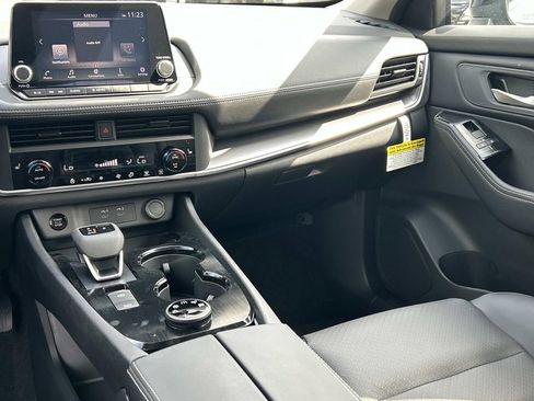 New 2026 Nissan Rogue SV AWD/4WD image 25