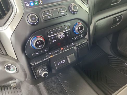 Used 2020 Chevrolet Silverado 1500 RST w/ All-Star Edition image 15