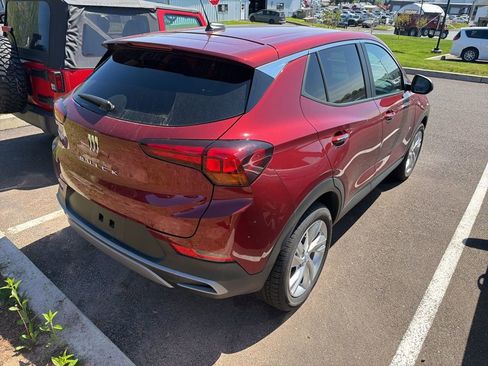 Used 2025 Buick Encore GX Preferred w/ Comfort Package FWD image 2