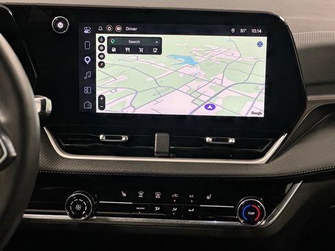 Used 2025 Chevrolet Equinox LT w/ Safety and Technology Package FWD image 18