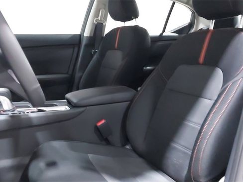 Used 2025 Nissan Sentra SR w/ Midnight Edition image 20