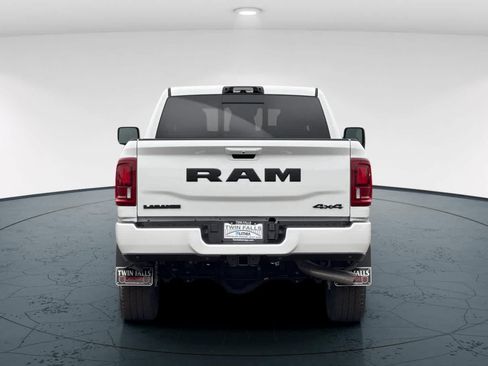 New 2026 RAM 2500 Laramie AWD/4WD image 7