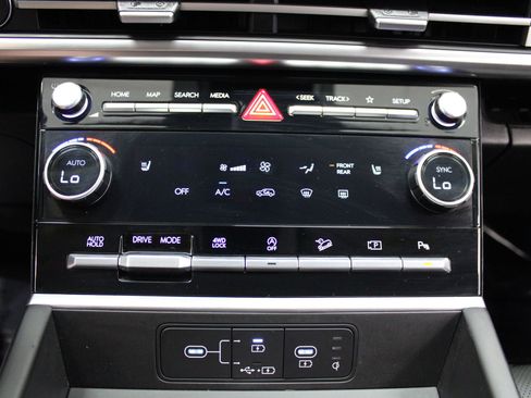 Used 2025 Hyundai Santa Fe SEL AWD/4WD image 42