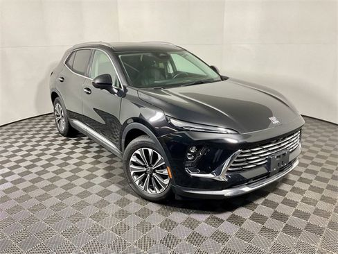 Used 2024 Buick Envision Preferred image 3