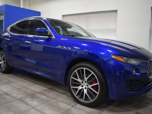 Used 2021 Maserati Levante image 5