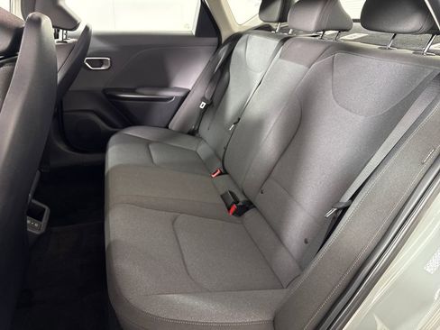 Used 2025 Kia K4 LXS image 14