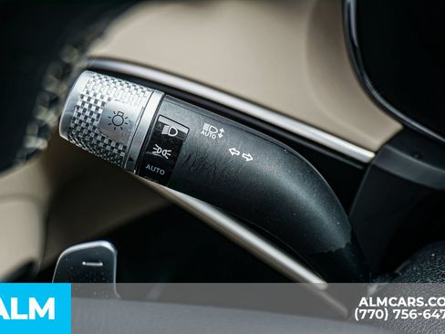 Used 2022 Genesis GV70 2.5T AWD/4WD image 36