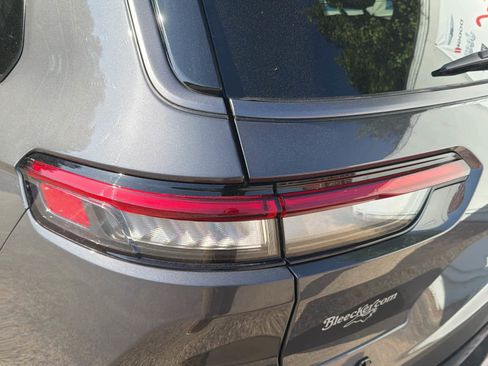 New 2026 Jeep Grand Cherokee L Limited AWD/4WD image 15