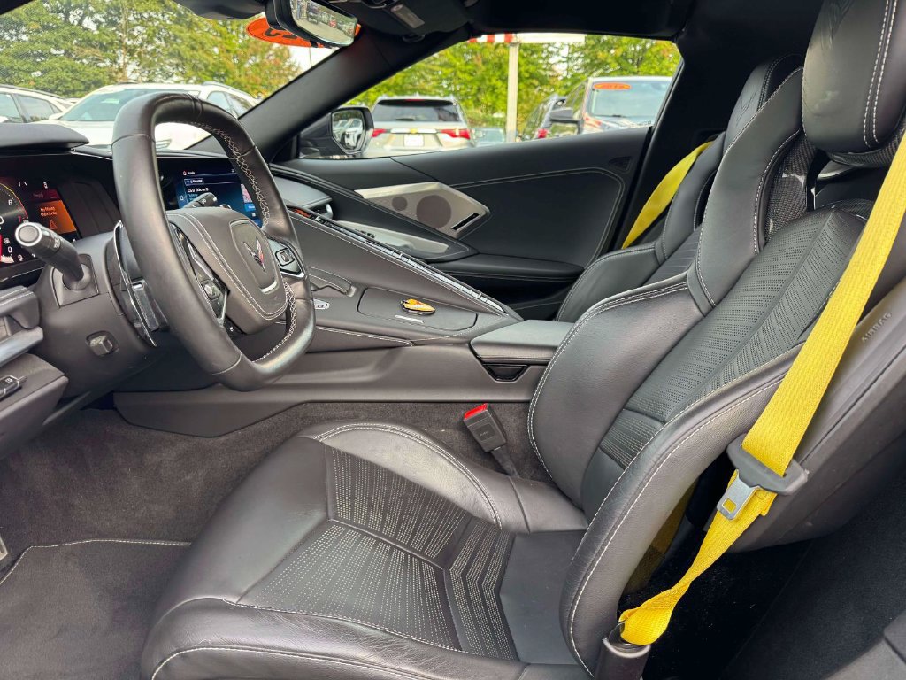 Used 2025 Chevrolet Corvette Stingray Preferred Cpe w/ 2LT RWD image 13