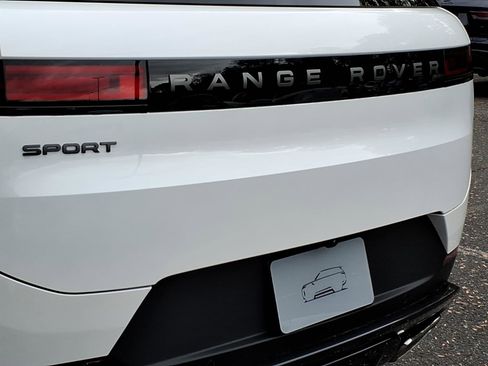 New 2026 Land Rover Range Rover Sport SE AWD/4WD image 18