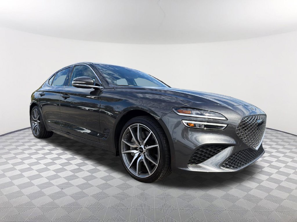 Used 2025 Genesis G70 2.5T RWD image 3
