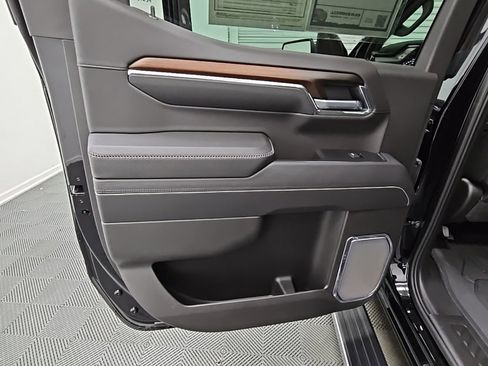 Used 2025 GMC Sierra 1500 Denali w/ Denali Reserve Package image 34