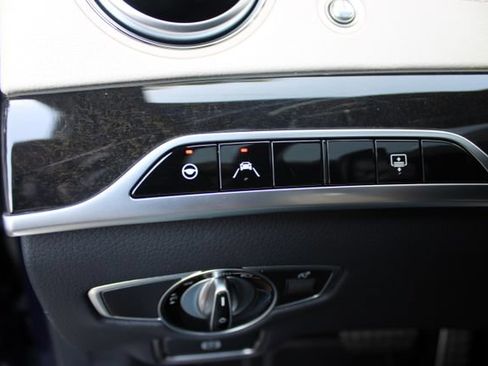Used 2020 Mercedes-Benz S 560 Sedan w/ AMG Line Exterior image 20