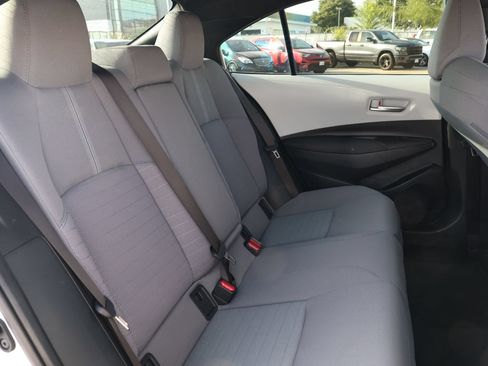 Used 2024 Toyota Corolla SE FWD image 28