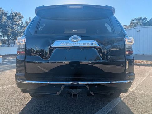 Used 2015 Toyota 4Runner Limited image 5